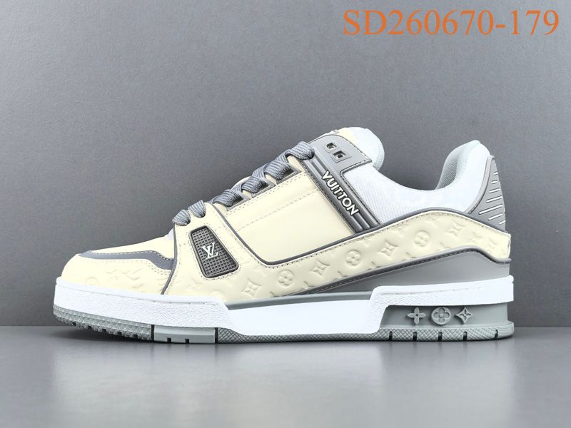 LV Trainer Sneaker 131