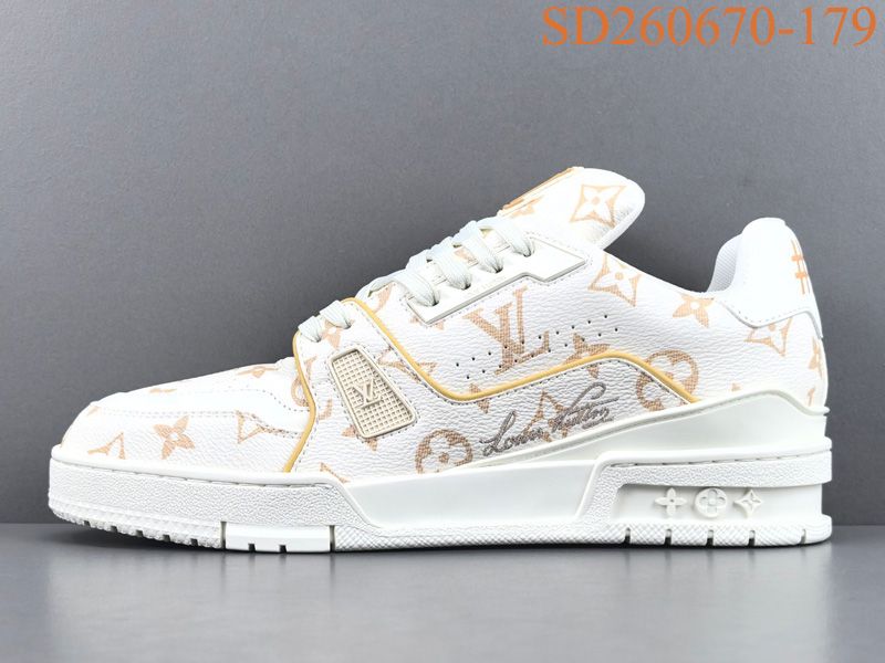 LV Trainer Sneaker 120