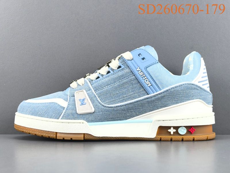 LV Trainer Sneaker 132