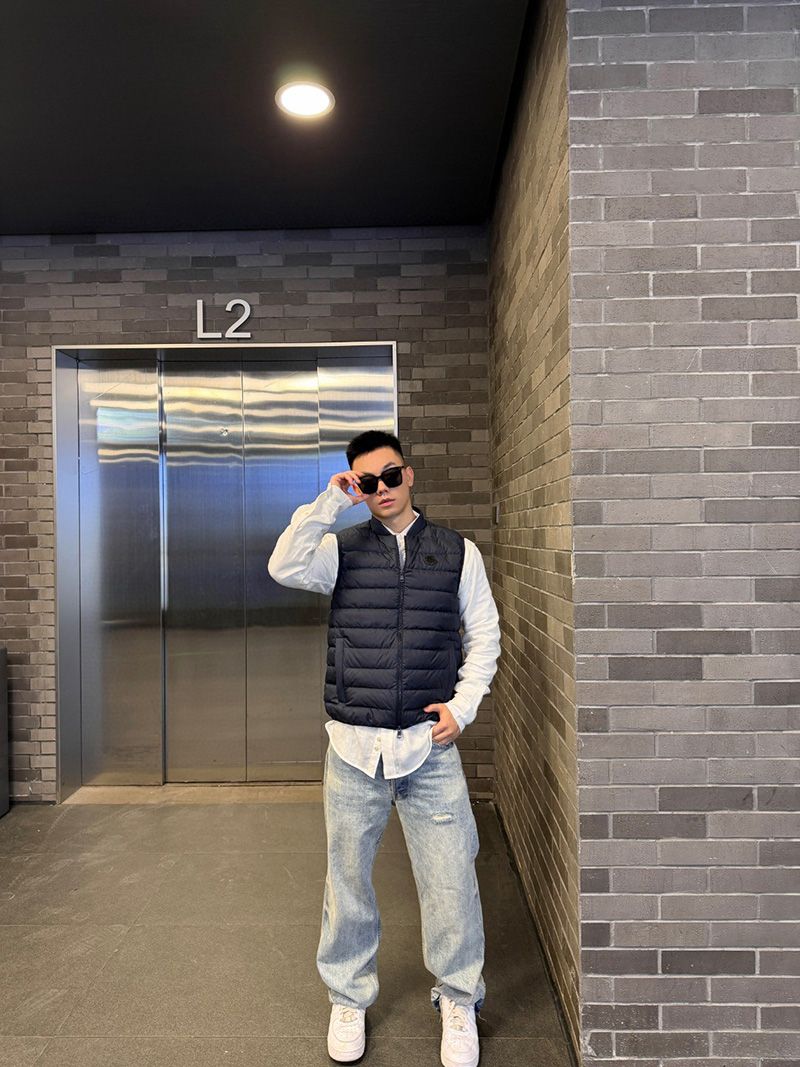 Moncler Vest 013