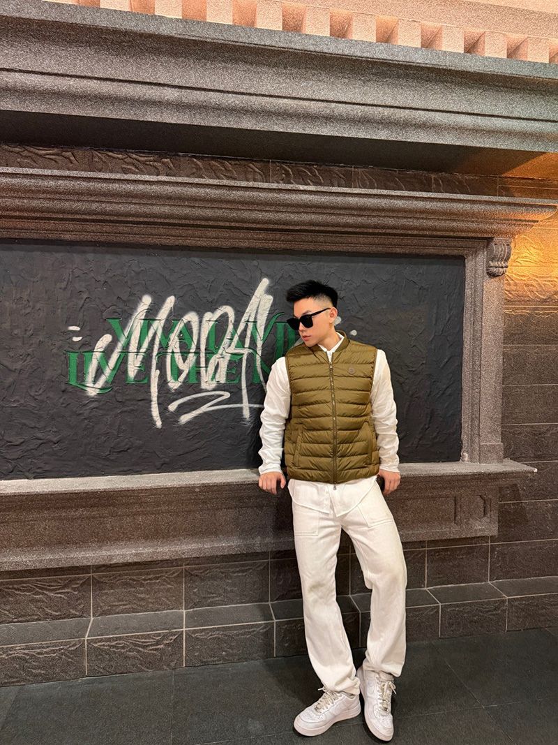 Moncler Vest 014
