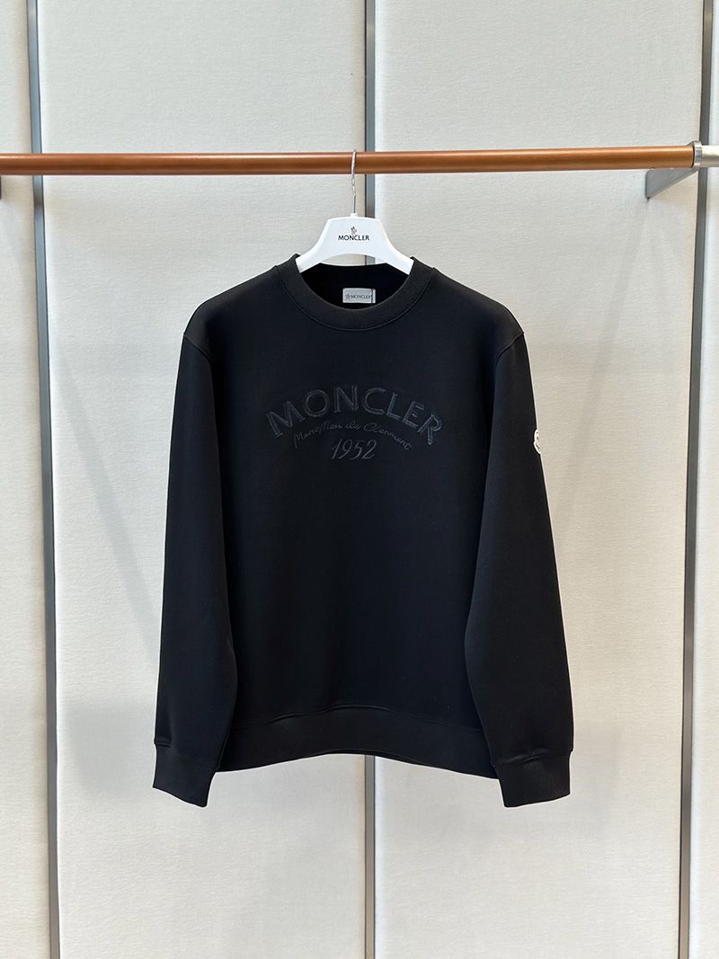 Moncler Crew Sweatshirt 001