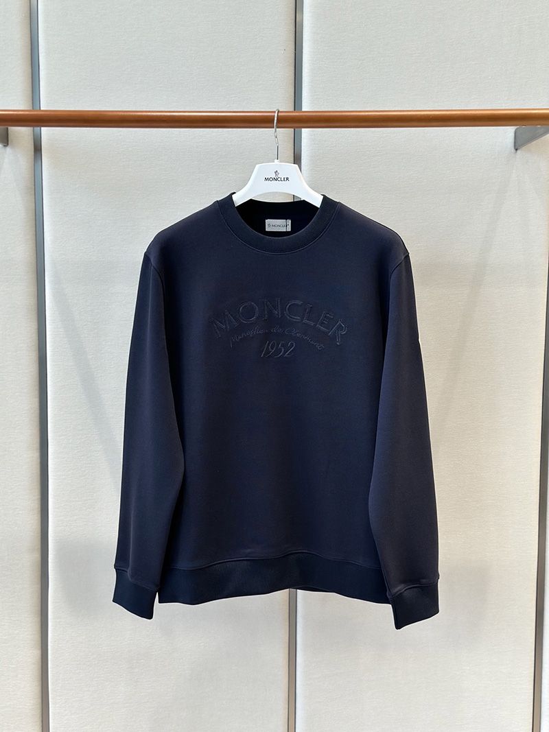 Moncler Crew Sweatshirt 002