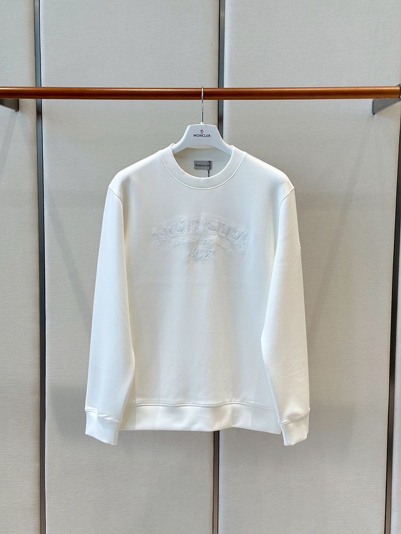Moncler Crew Sweatshirt 004