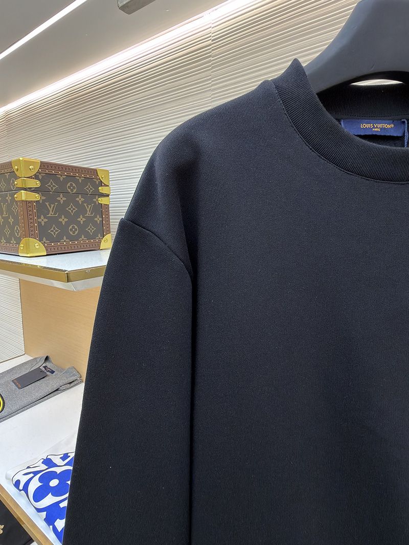 LV Crew Sweatshirt 100