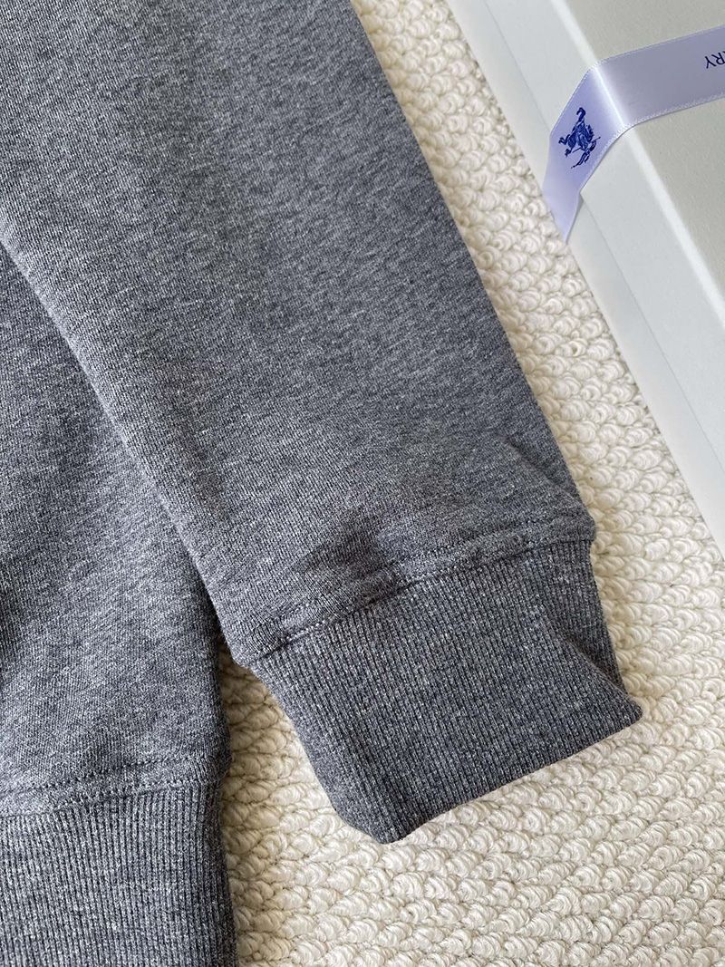 Burberry Pullover Shirt 022