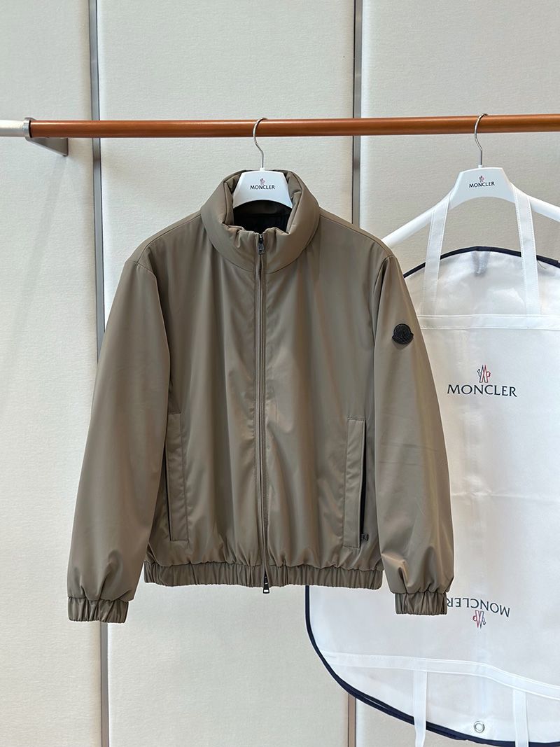 Moncler Down jacket 006