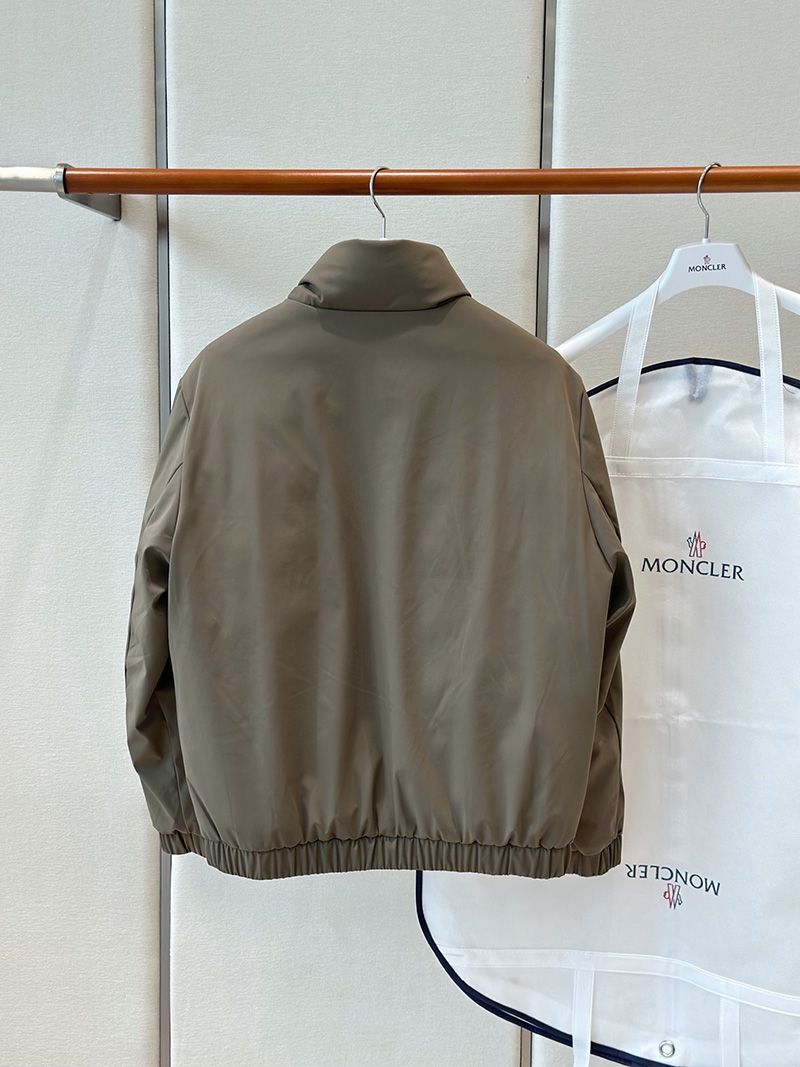 Moncler Down jacket 006