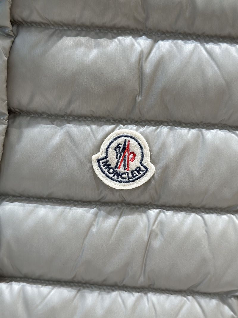 Moncler Wmns Vest 007