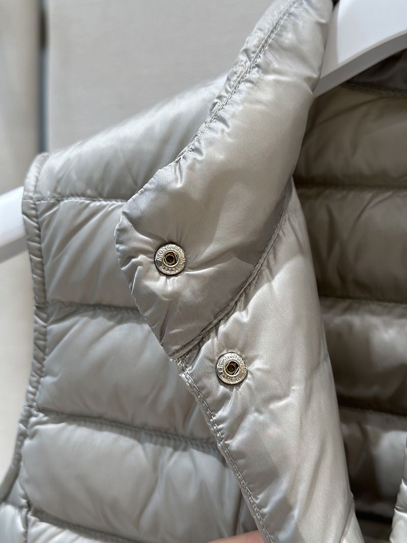 Moncler Wmns Vest 007
