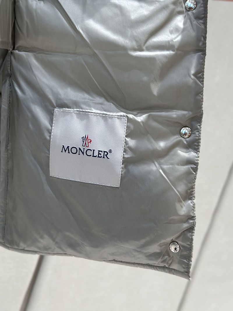 Moncler Wmns Vest 007