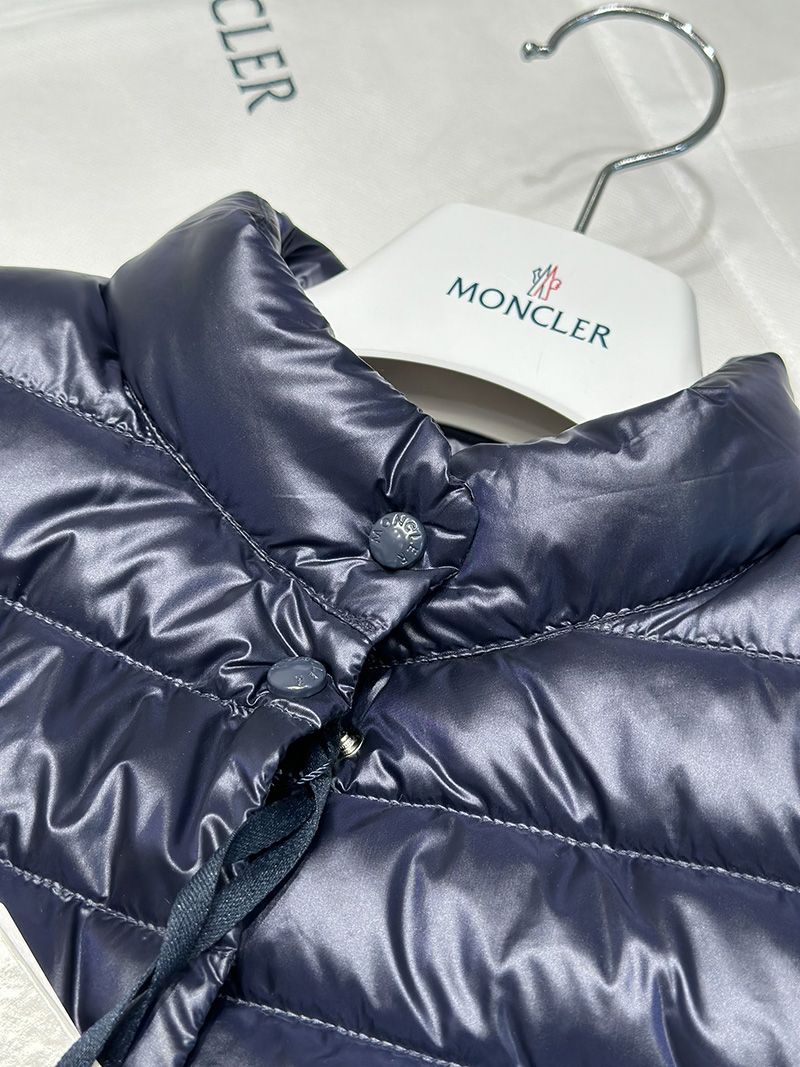 Moncler Wmns Vest 008