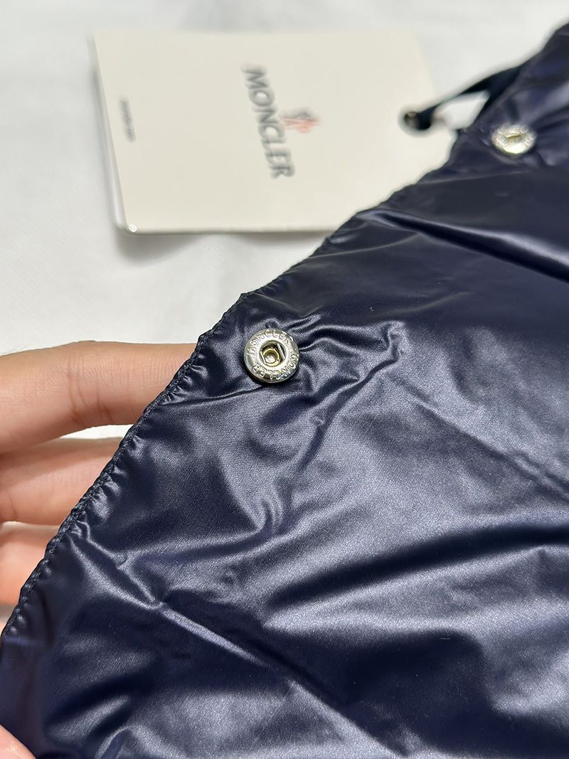 Moncler Wmns Vest 008