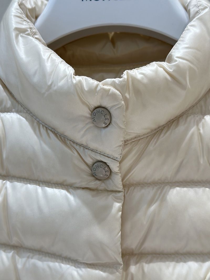 Moncler Wmns Vest 009