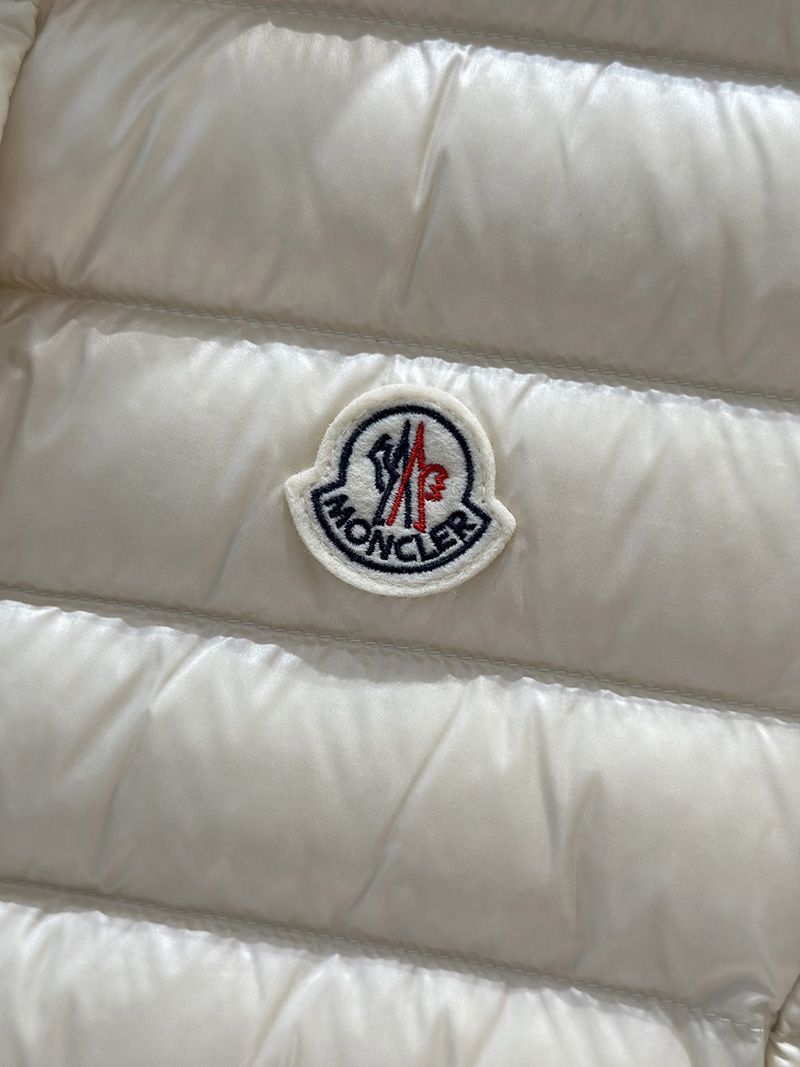Moncler Wmns Vest 009