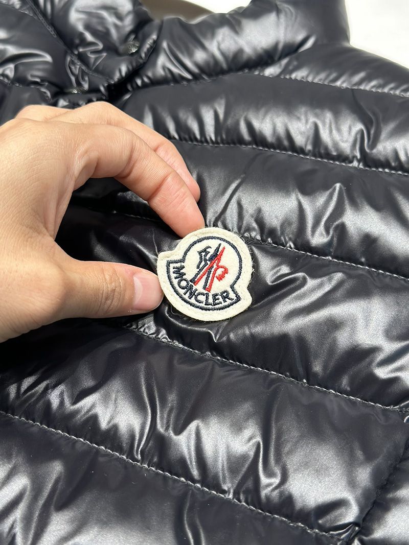 Moncler Wmns Vest 010