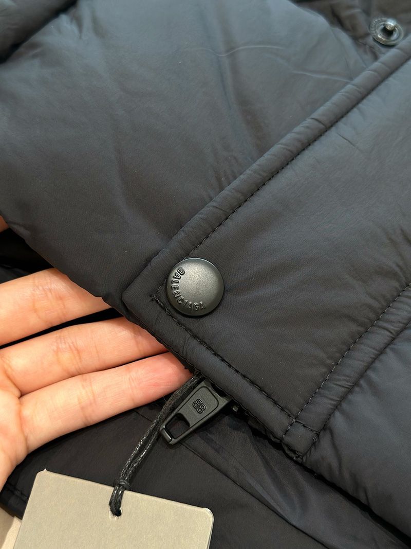 Balenciaga Down jacket 019