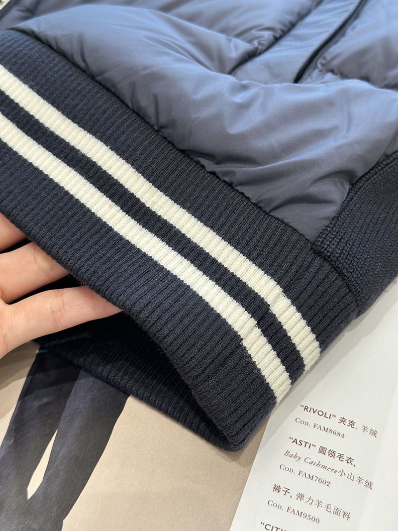 Moncler Down jacket 011