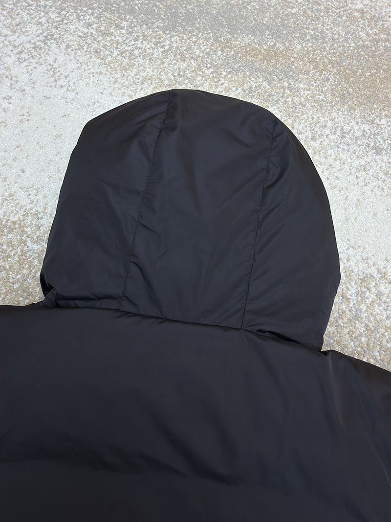 Moncler Down jacket 012