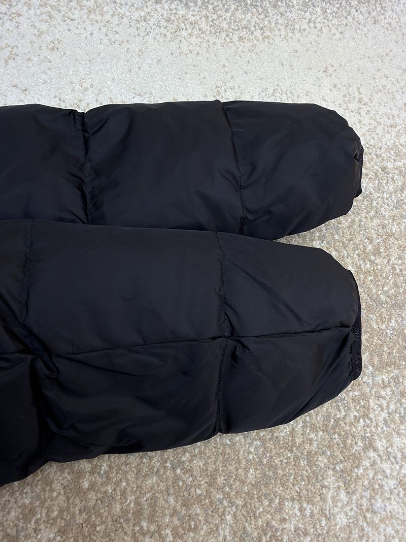 Moncler Down jacket 012