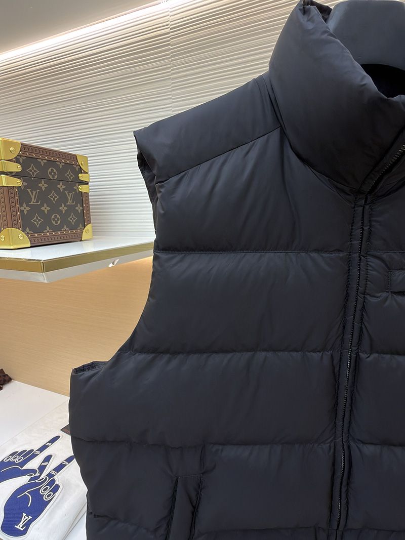 Prada Vest 013