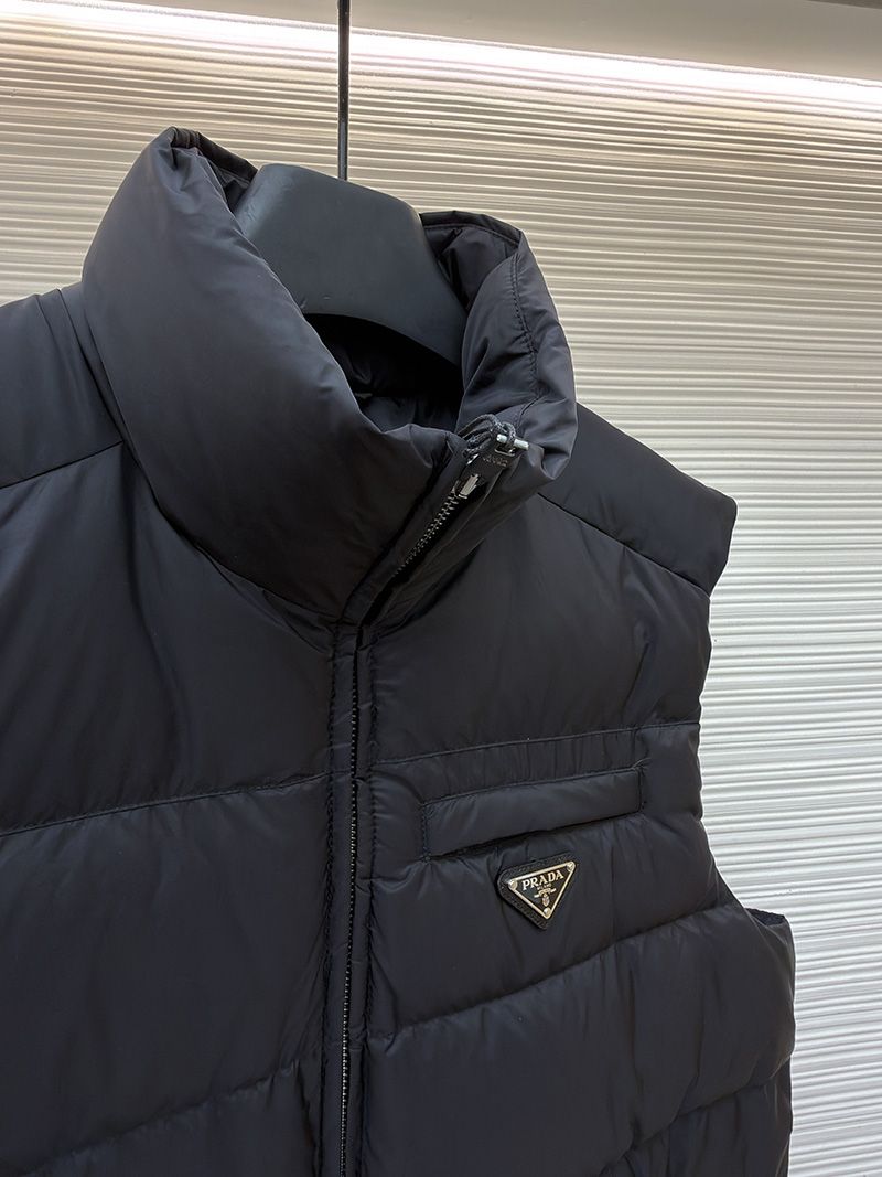 Prada Vest 013