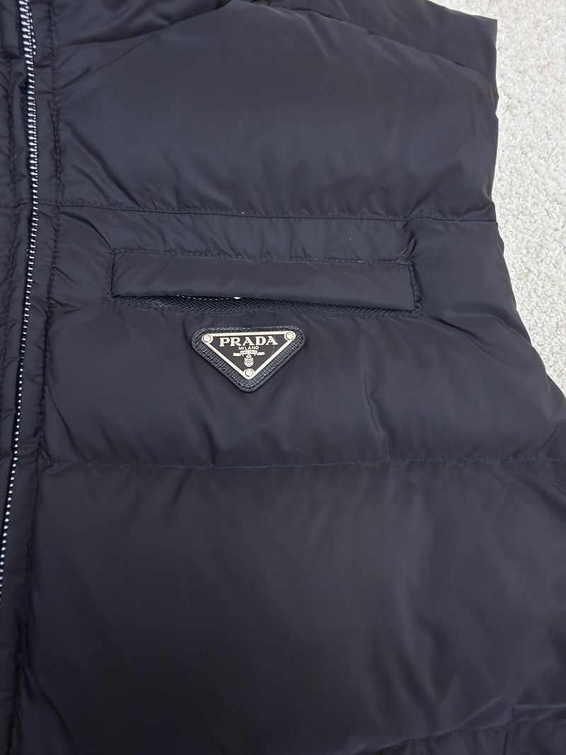 Prada Vest 013