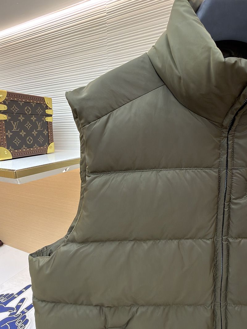 Prada Vest 014
