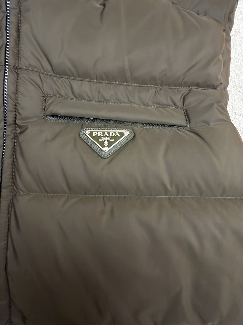 Prada Vest 014