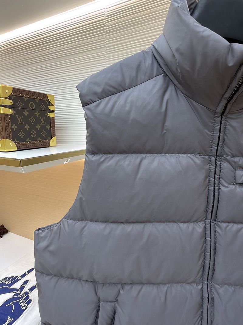 Prada Vest 015