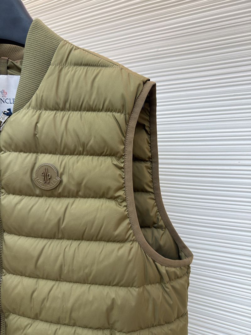 Moncler Vest 014