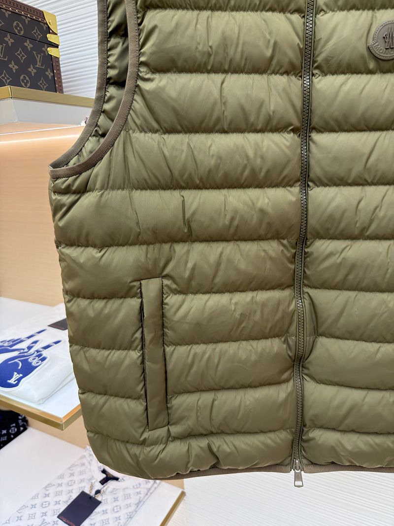 Moncler Vest 014