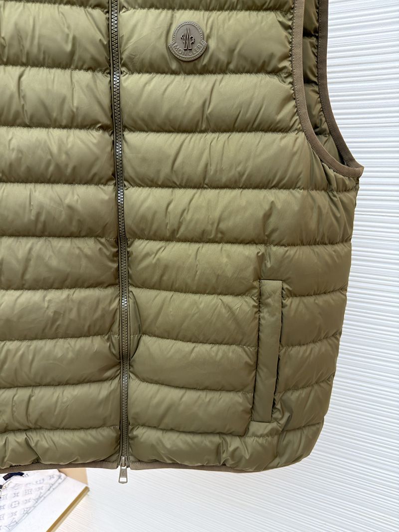 Moncler Vest 014