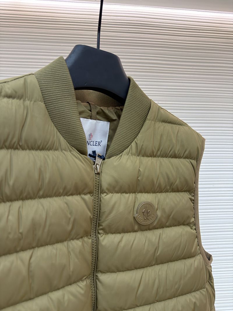 Moncler Vest 014