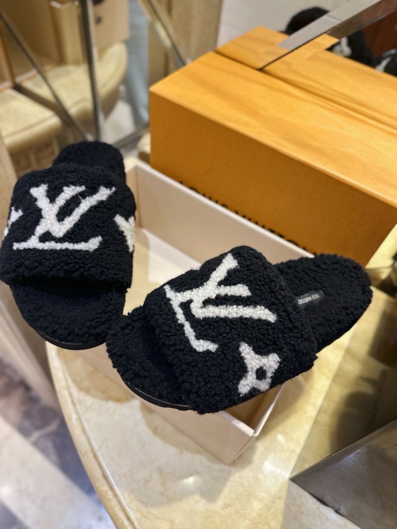 LV Wmns Slipper 143