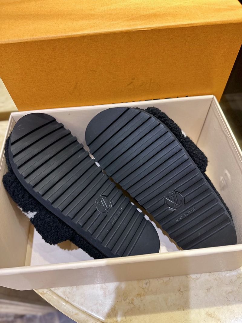 LV Wmns Slipper 143