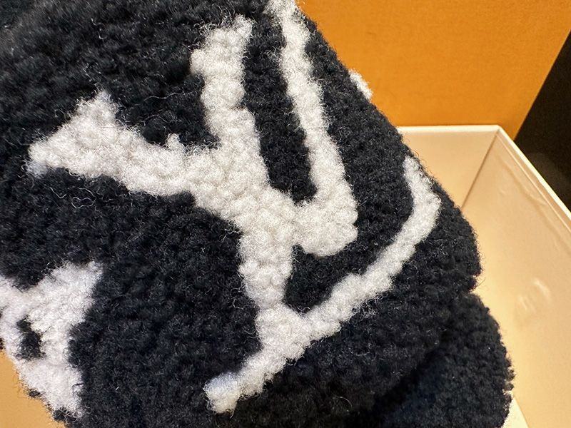 LV Wmns Slipper 143