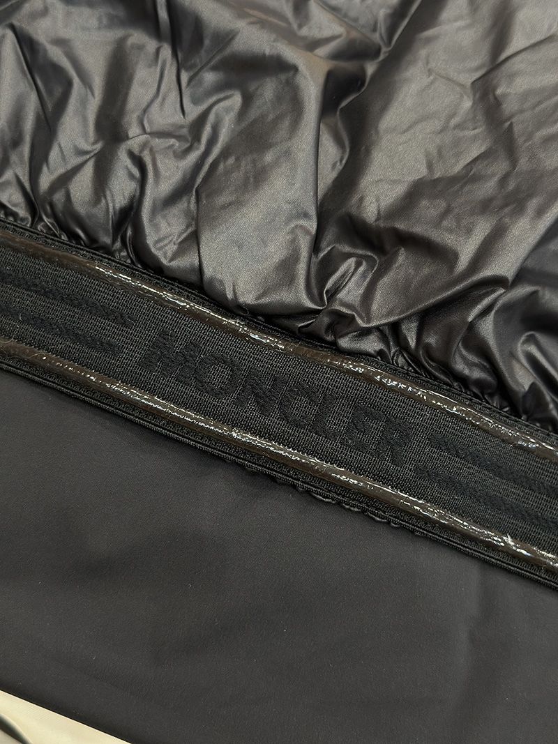 Moncler Down jacket 015
