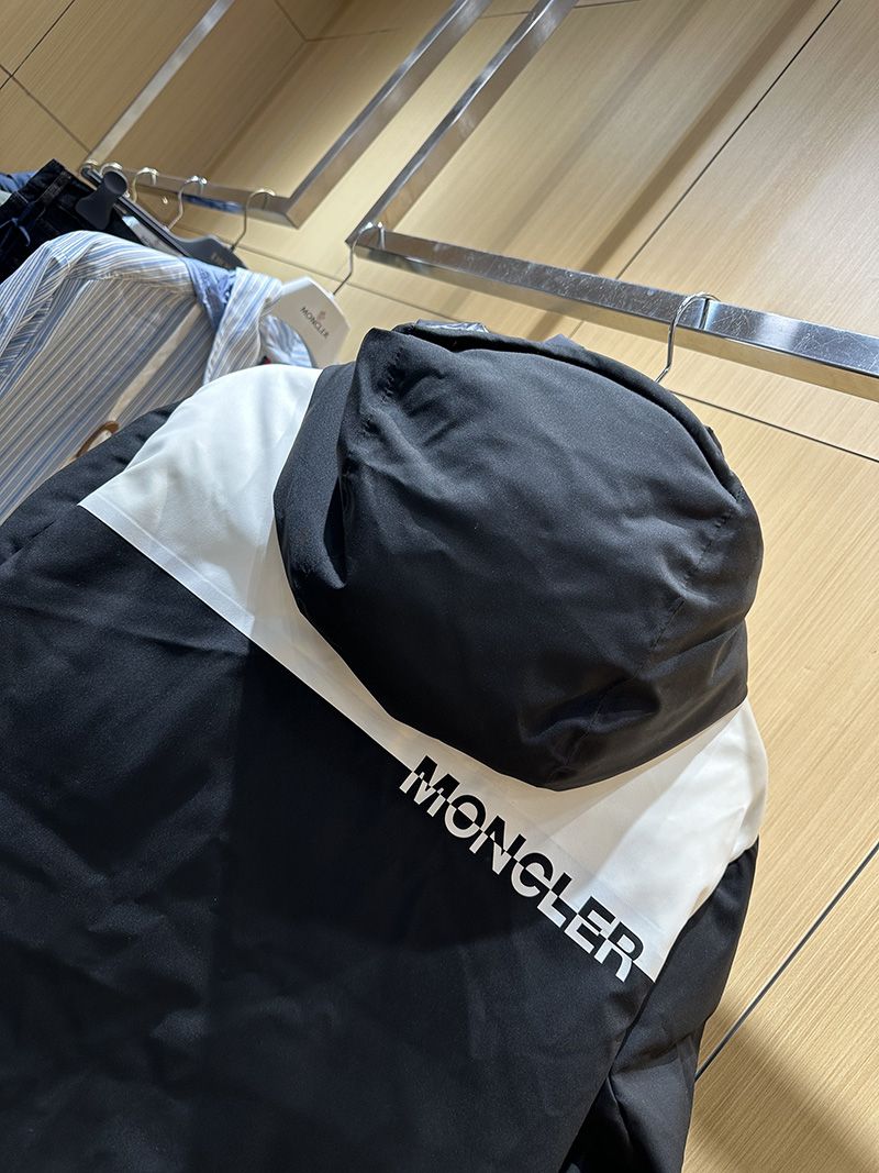 Moncler Down jacket 015