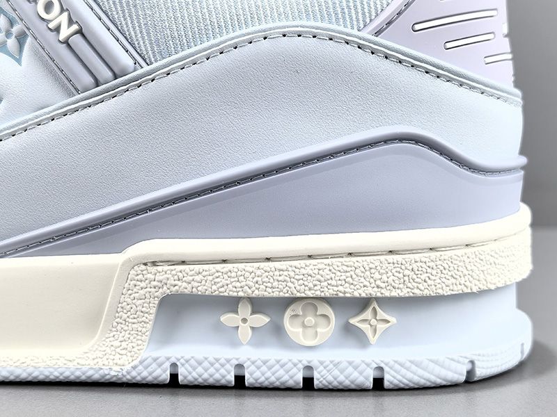 LV Trainer Sneaker 144