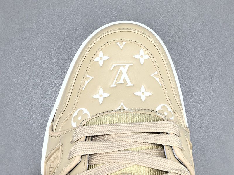 LV Trainer Sneaker 145