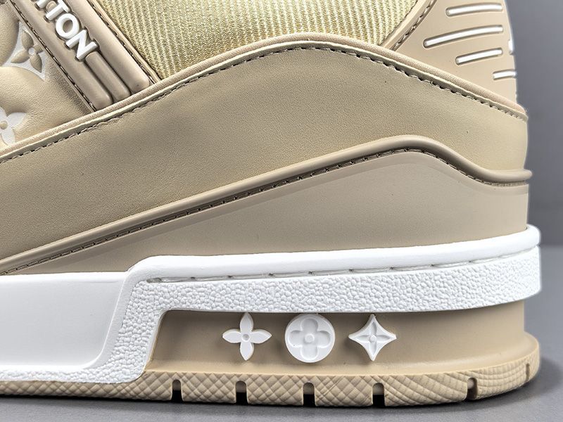 LV Trainer Sneaker 145