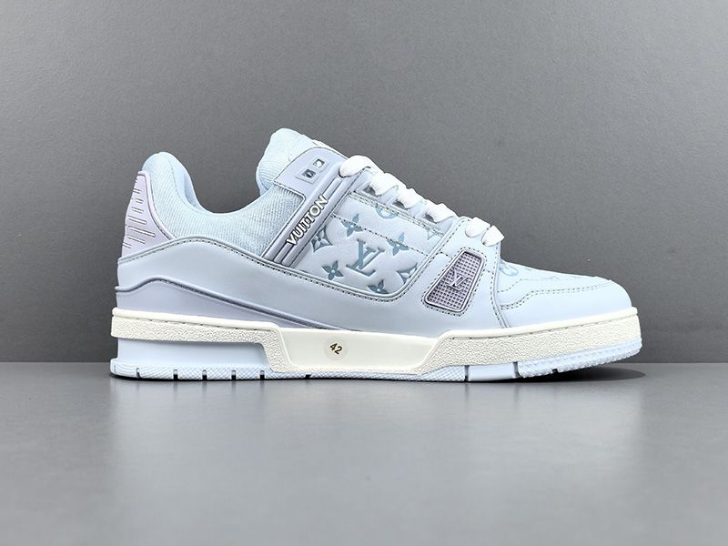 LV Trainer Sneaker 144