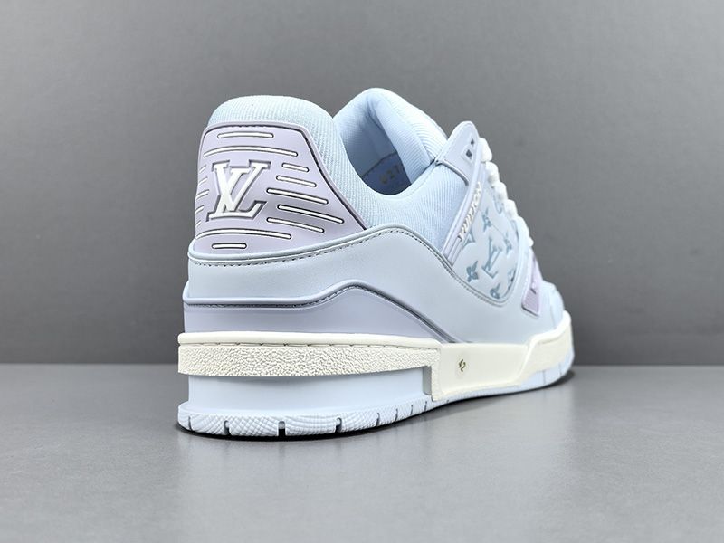 LV Trainer Sneaker 144