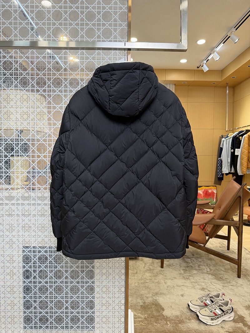 Burberry Down jacket 023