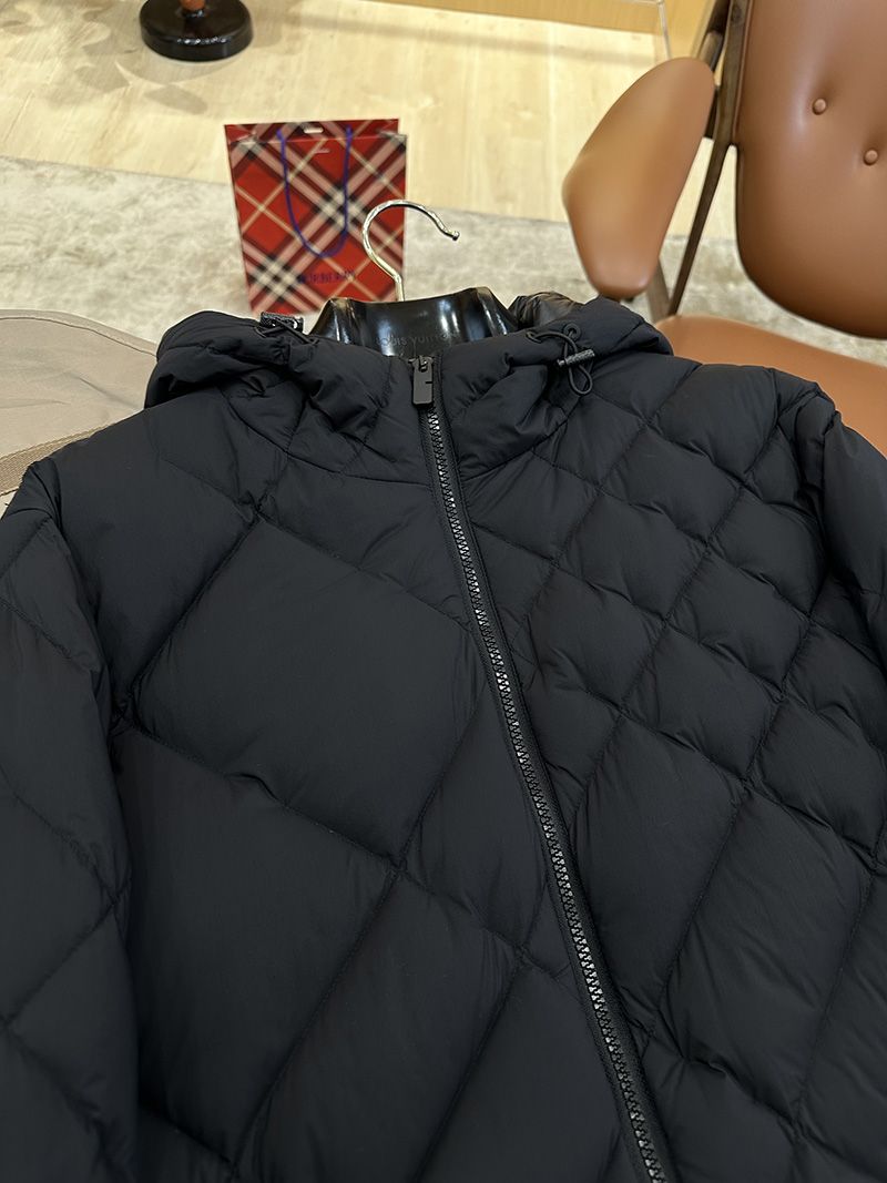 Burberry Down jacket 023