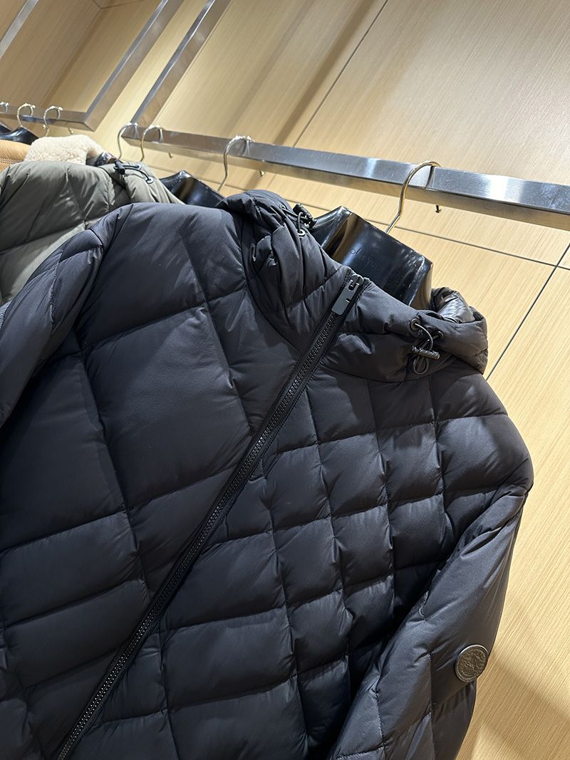 Burberry Down jacket 023