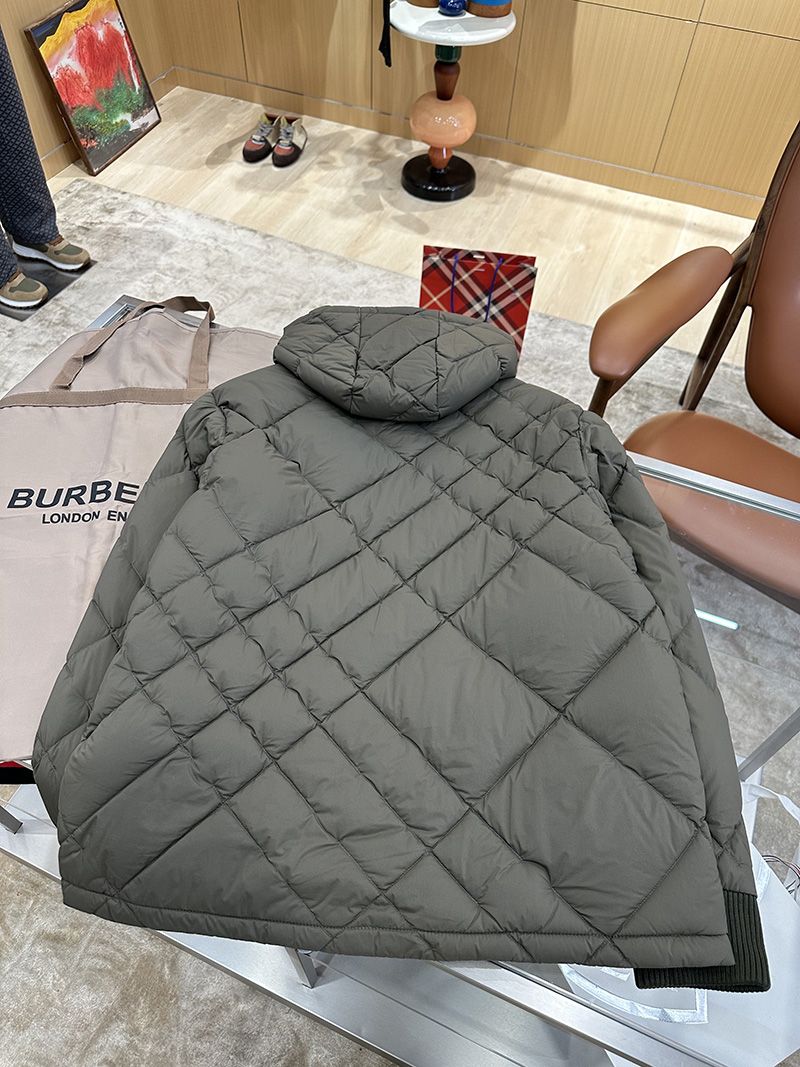 Burberry Down jacket 024