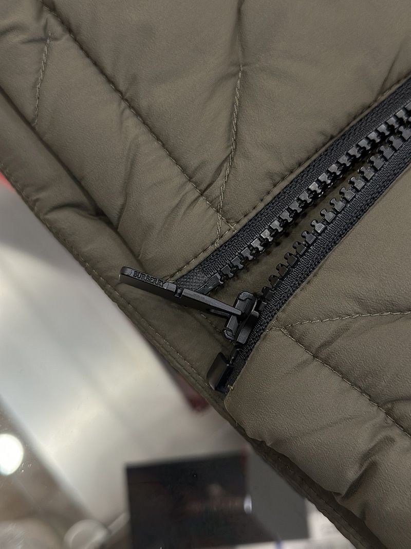 Burberry Down jacket 024