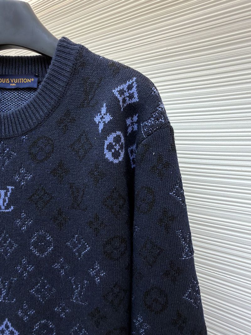 LV Sweater 103
